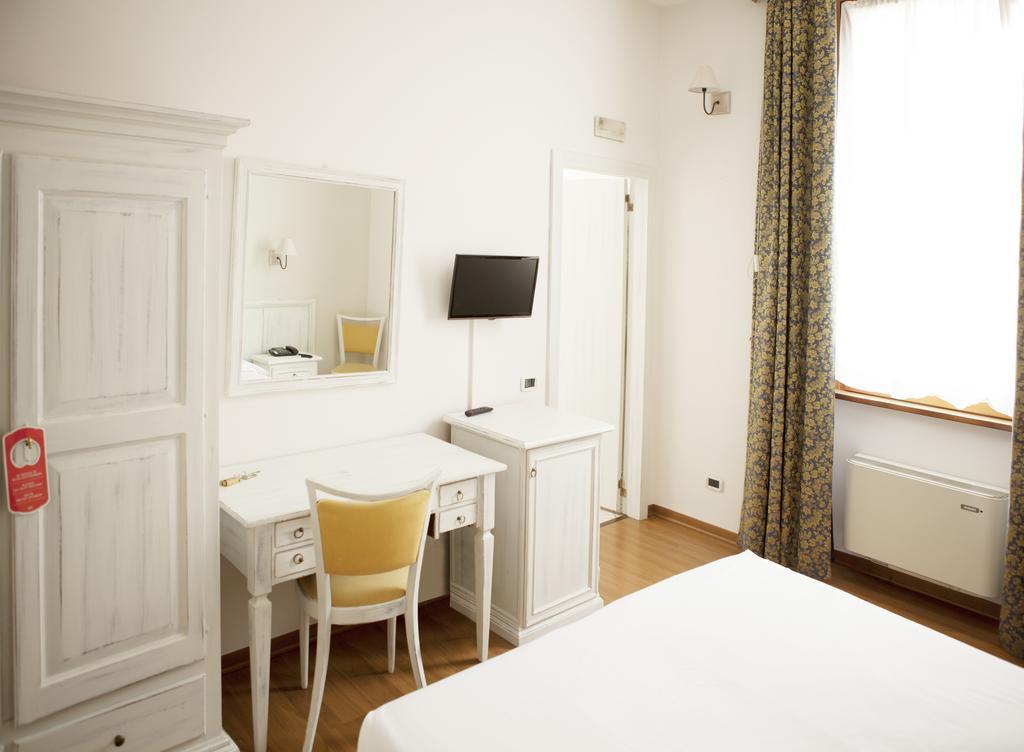 Hotel Sebino Sarnico Exterior foto