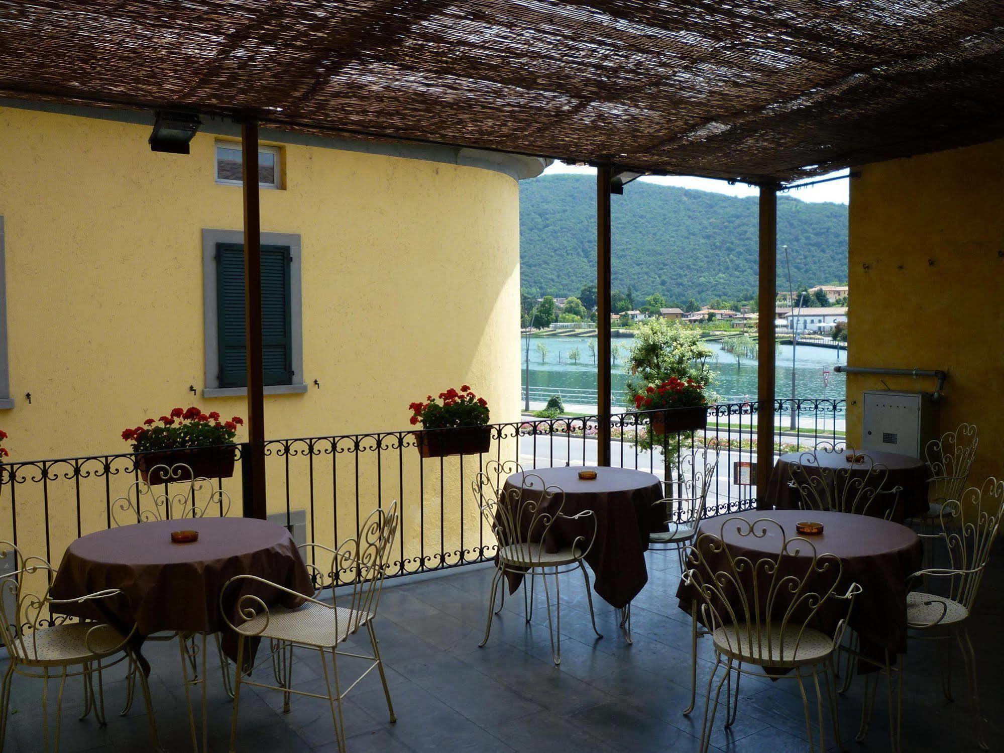 Hotel Sebino Sarnico Exterior foto